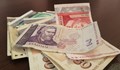 НСИ: Европейците спестяват близо два пъти повече от българите