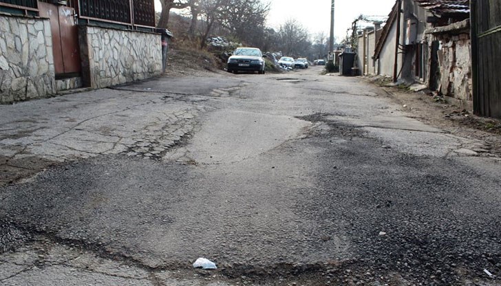 Текущ ремонт ще бъде предприет през пролетта, увери заместник - кметът Магдалина Илиева