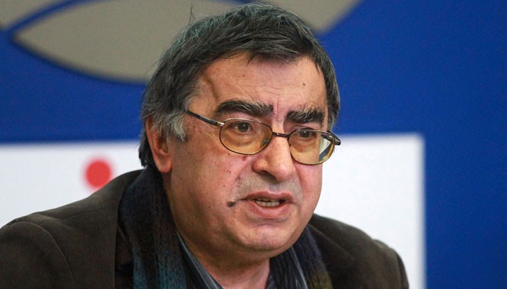 Борисов е изнервен. Не търсете някаква логика, а по-скоро търсете впечатления от тази изнервеност и какво я предизвиква Борисов е изнервен. Не търсете някаква логика, а по-скоро търсете впечатления от тази изнервеност и какво я предизвиква