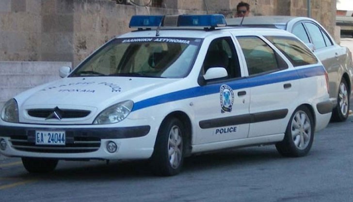 Българинът успява да избегне задържане преди две години, когато прекарва три млади българки в напреднала бременност, но от Италия Българинът успява да избегне задържане преди две години, когато прекарва три млади българки в напреднала бременност, но от Италия