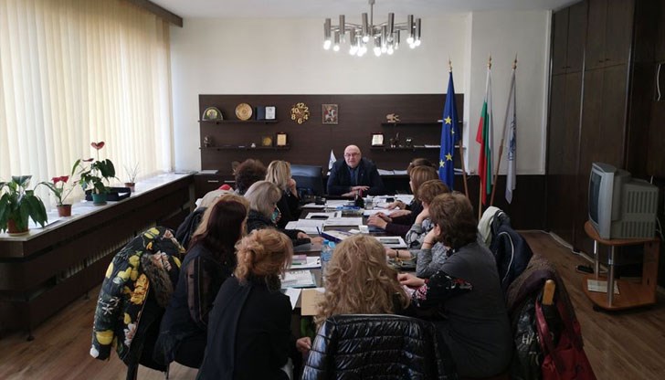 Заместник-кметът Енчо Енчев иска да види на място какви са условията за отглеждане на най-малките