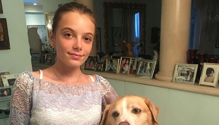 Момичето, опълчило се на Грета Тунберг, от дете моли майка си да оправят света