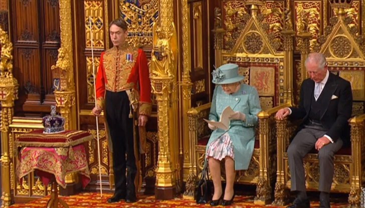 Кралицата се съгласи Великобритания да се разведе с Европейския съюз