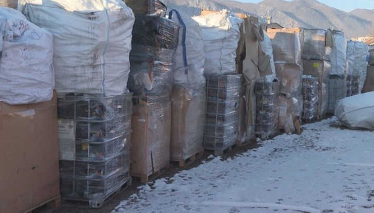 Още не е ясно кой е собственикът на боклуците Още не е ясно кой е собственикът на боклуците