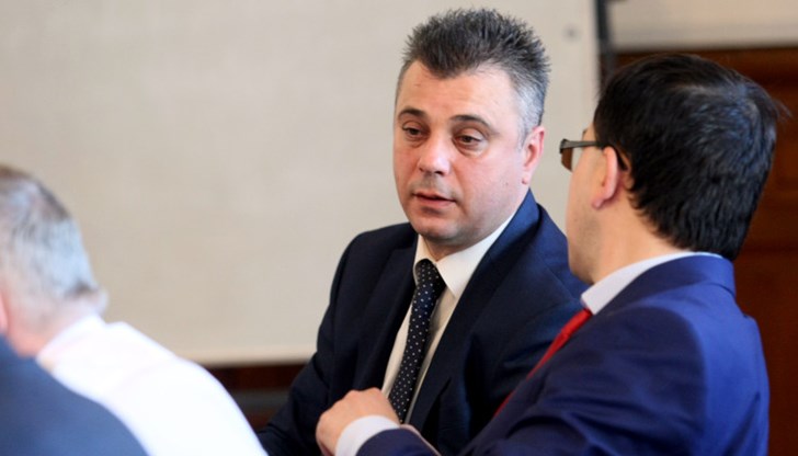 Воеводата от ВМРО бе освободен като член на Комисията по политиките за българите в чужбина
