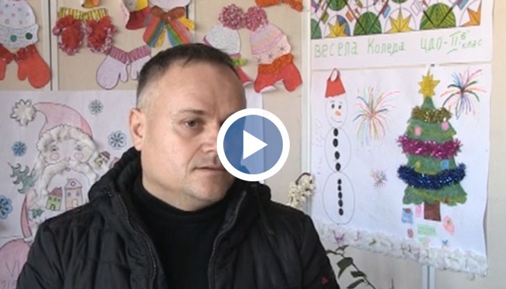 Две ученички се сбиват в междучасието след конфликт, свързан с момче