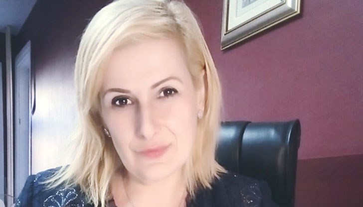 А какво става с доброто име на перничани, които не могат да се изкъпят и се бият за туби с вода?