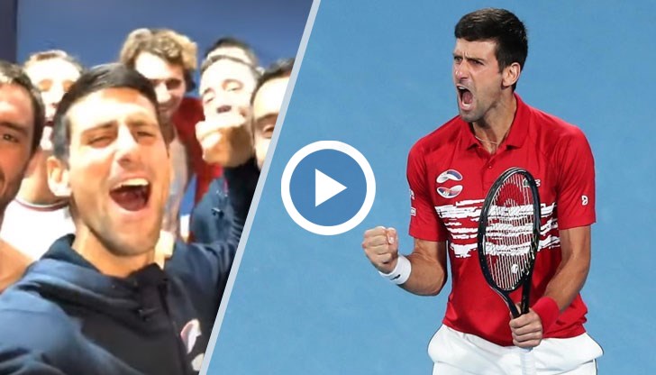 В съблекалнята със съотборниците си купонът започна с "Луда по тебе" на Камелия