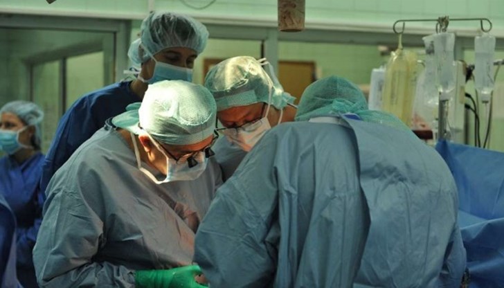 Донор е 36-годишна жена, изпаднала в мозъчна смърт Донор е 36-годишна жена, изпаднала в мозъчна смърт