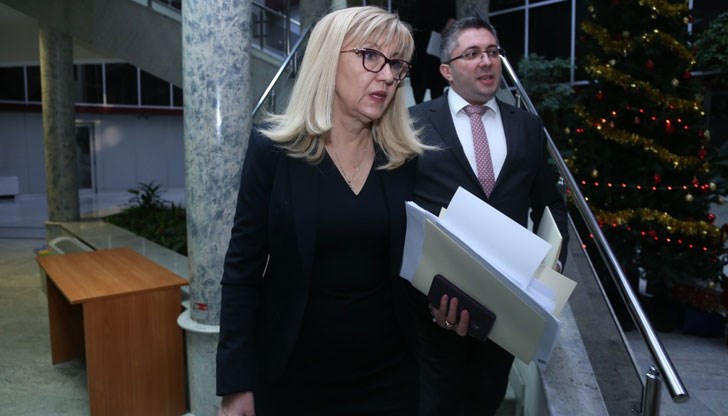 Непочтено е ако някой се опитва да всее страх, използвайки създалата се ситуация в Перник, заяви регионалният министър Непочтено е ако някой се опитва да всее страх, използвайки създалата се ситуация в Перник, заяви регионалният министър