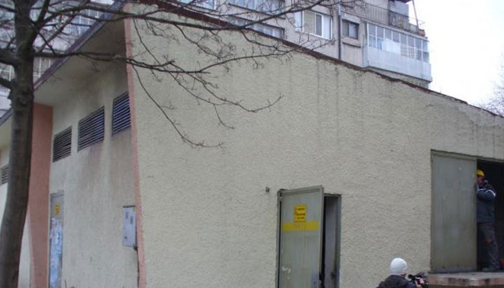 Пожарникари са обезопасили местопроизшествието и са изчакали екипа на електроразпределителното дружество да се заеме с проблема / снимката е илюстративна / Пожарникари са обезопасили местопроизшествието и са изчакали екипа на електроразпределителното дружество да се заеме с проблема / снимката е илюстративна /