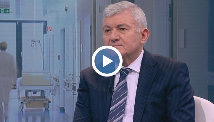 Поправката, която освободи частните болници от провеждане на търгове за лекарства, беше прокарана през 2016 г. без обсъждане, напомни експертът