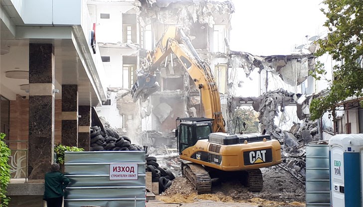 Фирмата от Силистра е с 2 лева капитал