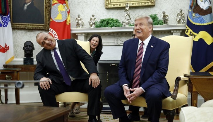 Той унищожава цял един народ. За какво някой да ни прави атентати? Смешно, жалко и глупаво!