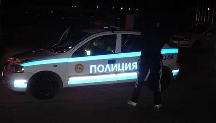 Невръстният шофьор се опитал да избяга, наложило се полицаите да стрелят със стоп патрони Невръстният шофьор се опитал да избяга, наложило се полицаите да стрелят със стоп патрони