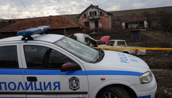 Мъжът е показал къде е скрил ножа, с който е извършено престъплението Мъжът е показал къде е скрил ножа, с който е извършено престъплението