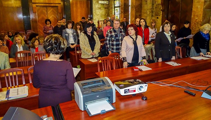 Пред Общото събрание на съдиите те се заклеха да прилагат точно Конституцията и законите на Република България