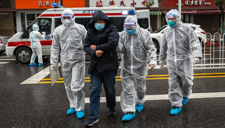 Заразените от вируса от Ухан вече са 5974, обявиха здравните власти в Китай