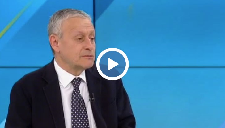 И без това имаме много дипломати в Русия, та и да си тръгнат - още по-добре, заяви ексминистърът