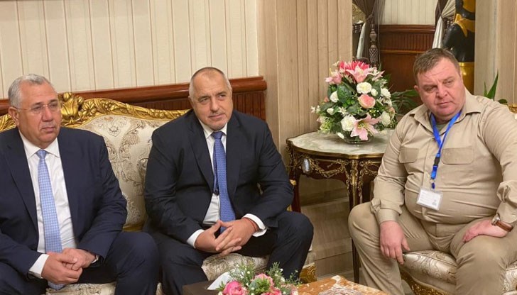 Скъпи приятели и неприятели, да се подигравате с външния вид на един човек, па макар и да ви е политически враг, показва, че има проблем. И този проблем сте вие