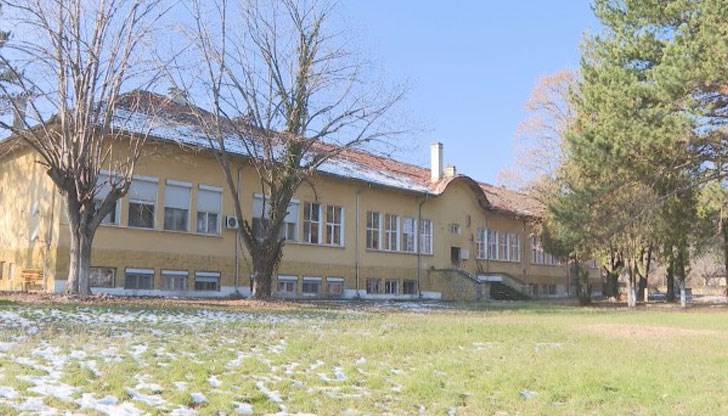 Контролните органи от ОДМВР, РЗИ, ДСП-Павликени и други институции не са установили нарушения, заявиха от прокуратурата Контролните органи от ОДМВР, РЗИ, ДСП-Павликени и други институции не са установили нарушения, заявиха от прокуратурата