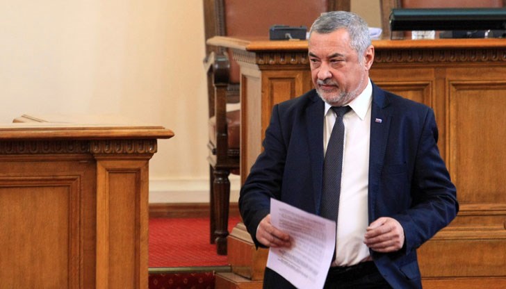 Лотарийните игри, с изключение на томбола, бинго, кено и техните разновидности, да се организират само и единствено от Държавно предприятие „Български спортен тотализатор“