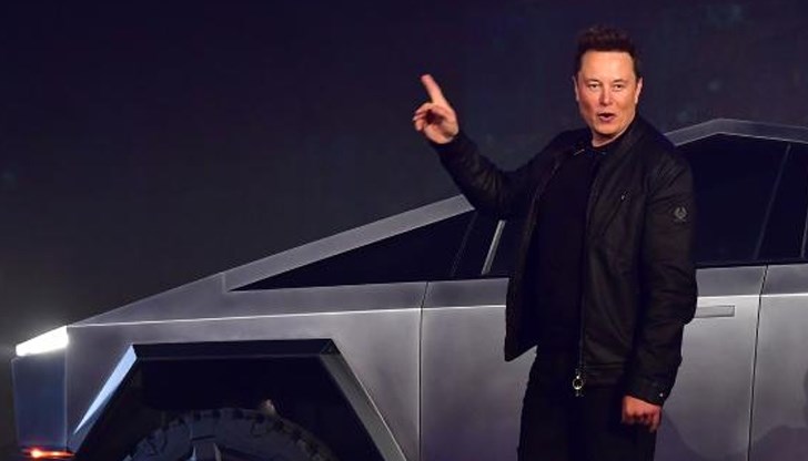 Капитализацията на Tesla за първи път в своята история надхвърли 100 милиарда долара