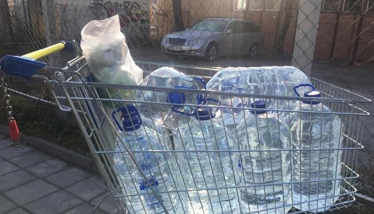 Доставката в дните без вода е напълно безплатна Доставката в дните без вода е напълно безплатна