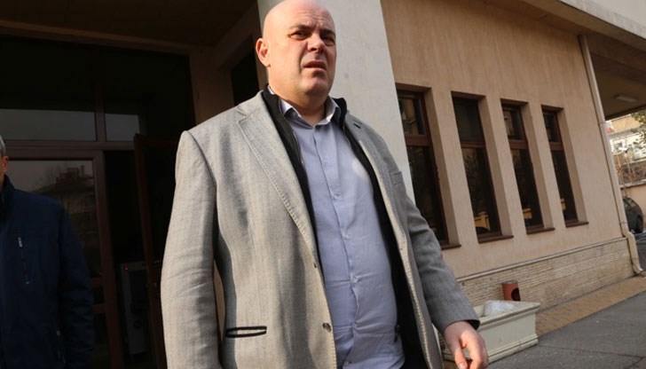 Става дума за процеса, рекламиран като дело срещу международна организирана престъпна група, свързана с финансиране на тероризъм извън България и използвала метода "хавала", чрез който парите не се преместват физически