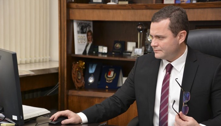 Пенчо Милков: Пощата ми преля от въпроси и горещи молби