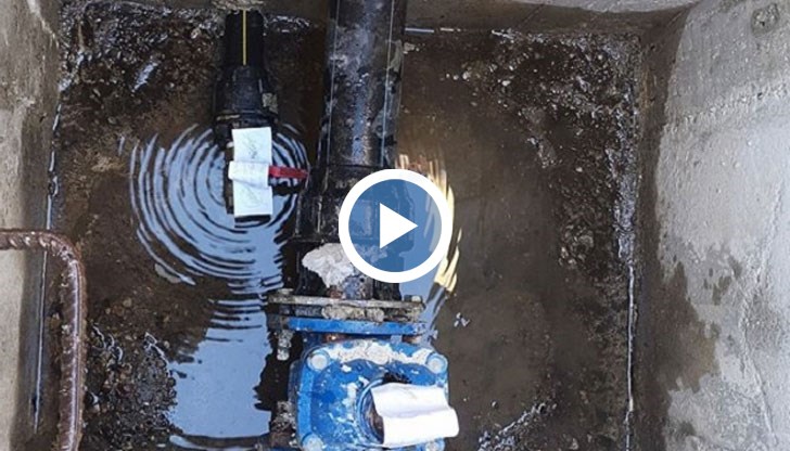 Тайно, въоръжен с отвертка - полицейските лепенки липсват, а затвореният кран е отворен, твърди Атанас Русев