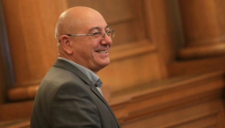 “Против” кандидатурата му гласуваха 96 депутати