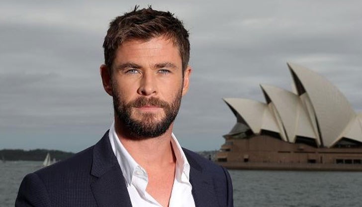 Актьорът е призовал и почитателите си да направят всичко възможно, за да подпомогнат спасителните екипи и пожарните служби