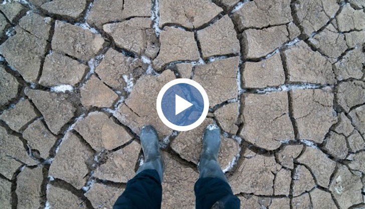 Язовир “Студена” е тъжна гледка и днес може да се върви пеша по неговото дъно