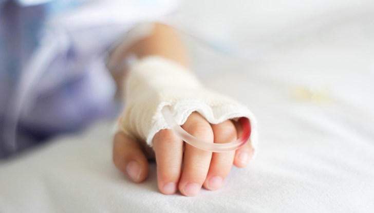 Детето има много сериозна травма на окото и ухото Детето има много сериозна травма на окото и ухото