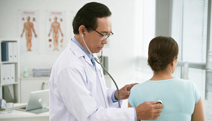 Двама пациенти са починали от пневмония, причинена от новия вид коронавирус Двама пациенти са починали от пневмония, причинена от новия вид коронавирус