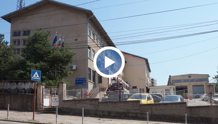 Поводът e злоупотреба със служебно положение и двойна регистрация на камиони