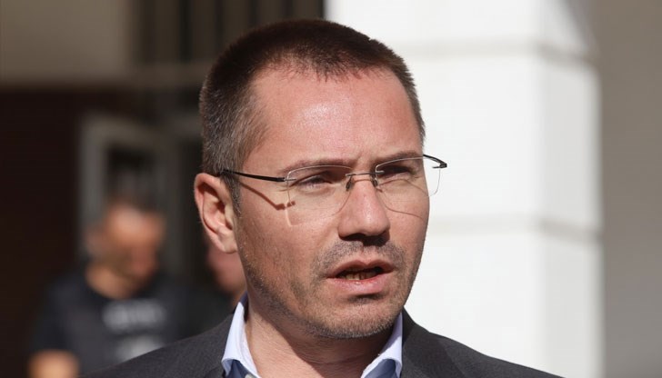 Евродепутатът е глобен с 1000 лева Евродепутатът е глобен с 1000 лева