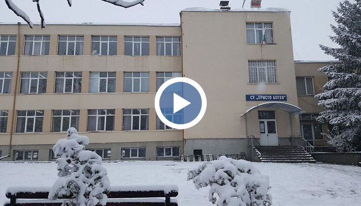 Едното момиче е настанено в русенска болница, претърпяло е операция