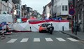 Жена намушка пешеходци в Белгия