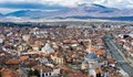 Намалиха наполовина заплатите на премиера и министрите в Косово