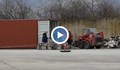 Експерти правят оглед на контейнера с радиоактивни отпадъци във Варна