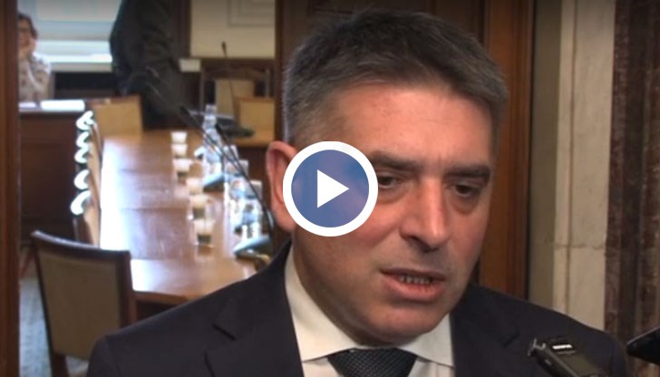 Правосъдният министър обяви, че чака да му дадат документи от прокуратурата