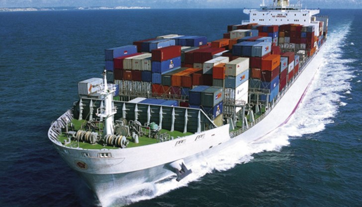 По време на грабежа е бил ранен служител на бреговата охрана, която е била на кораба, друг член на екипажа, а електротехникът, скочил от кораба по време на атаката и все още не е намерен