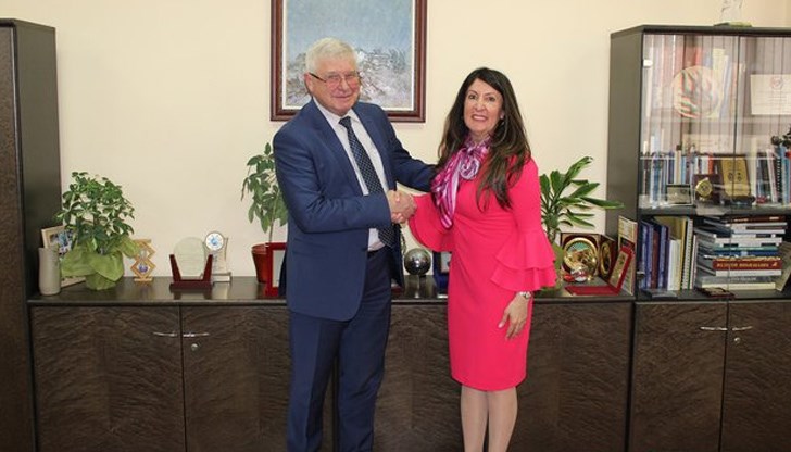 Двамата констатираха, че до този момент липсва двустранно споразумение в областта на здравеопазването Двамата констатираха, че до този момент липсва двустранно споразумение в областта на здравеопазването