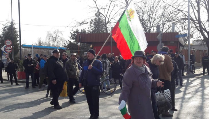 Жители на крайдунавския град настояват за изграждане на нов контролно-пропускателен пункт извън пределите на града