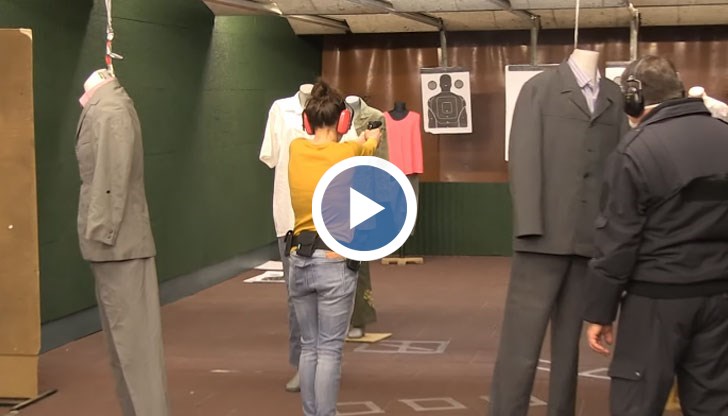 Русенска полицайка: Изисква се много психика, когато насочиш оръжие към човек