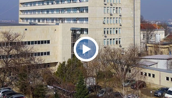 Всеки от персонала на болницата, който доведе нов лекар, ще получи финансов бонус от 1000 лв., а за нова сестра или акушерка – 600 лв.