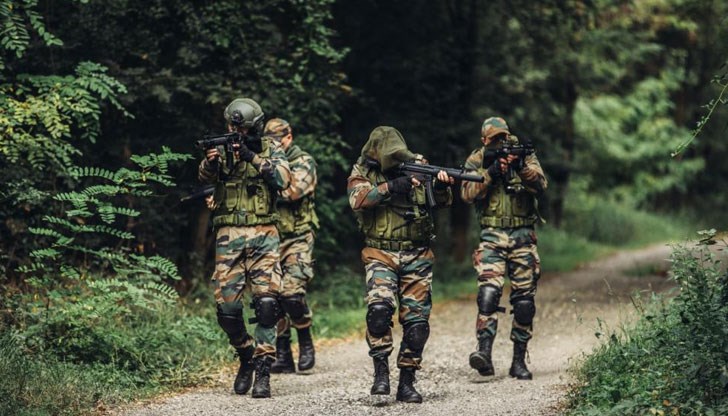 Курсът за снайперисти и ротното тактическо учение ще бъдат на учебен полигон „Ново село“