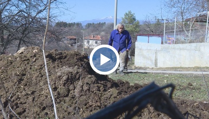 Няколко българи разказват за отчаянието и страховете си като обитатели на селата, които си отиват